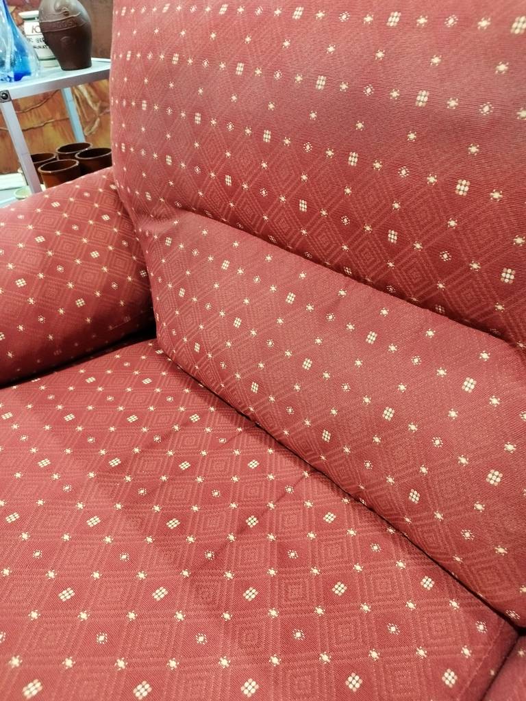 2 SOFÁS ROJOS - Imagen 7