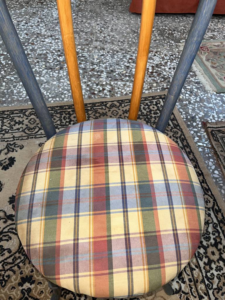 MESA Y 4 SILLAS - Imagen 8