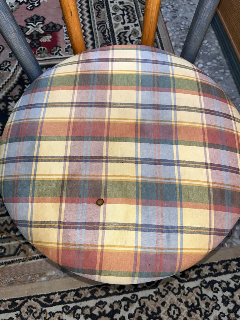 MESA Y 4 SILLAS - Imagen 9