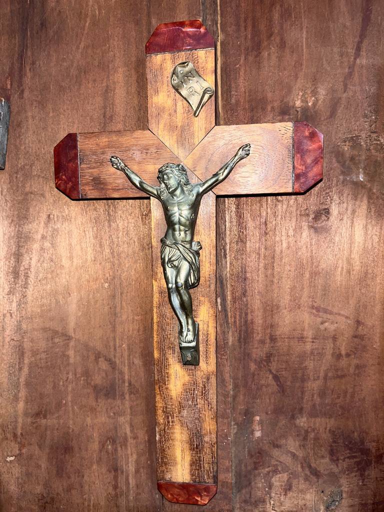 CRUCIFIJO DE MADERA - Imagen 2