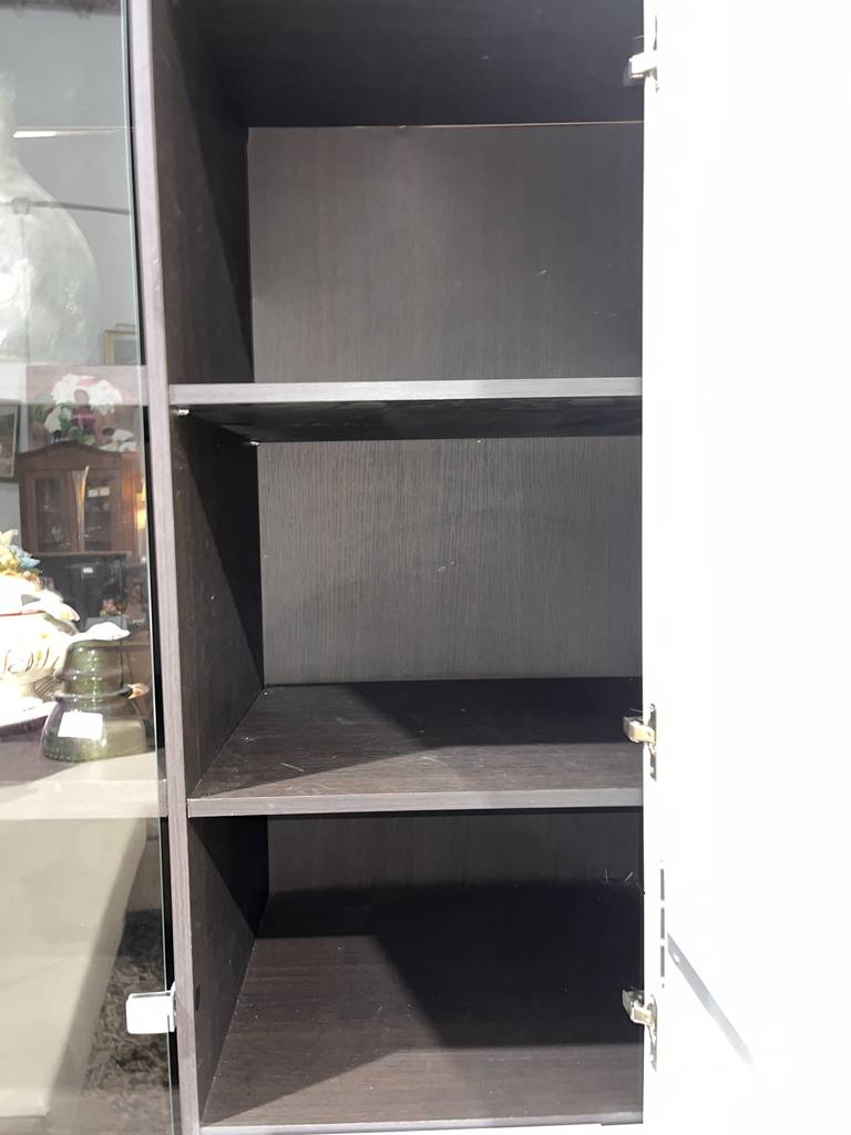 VITRINA CON ARMARIO - Imagen 4