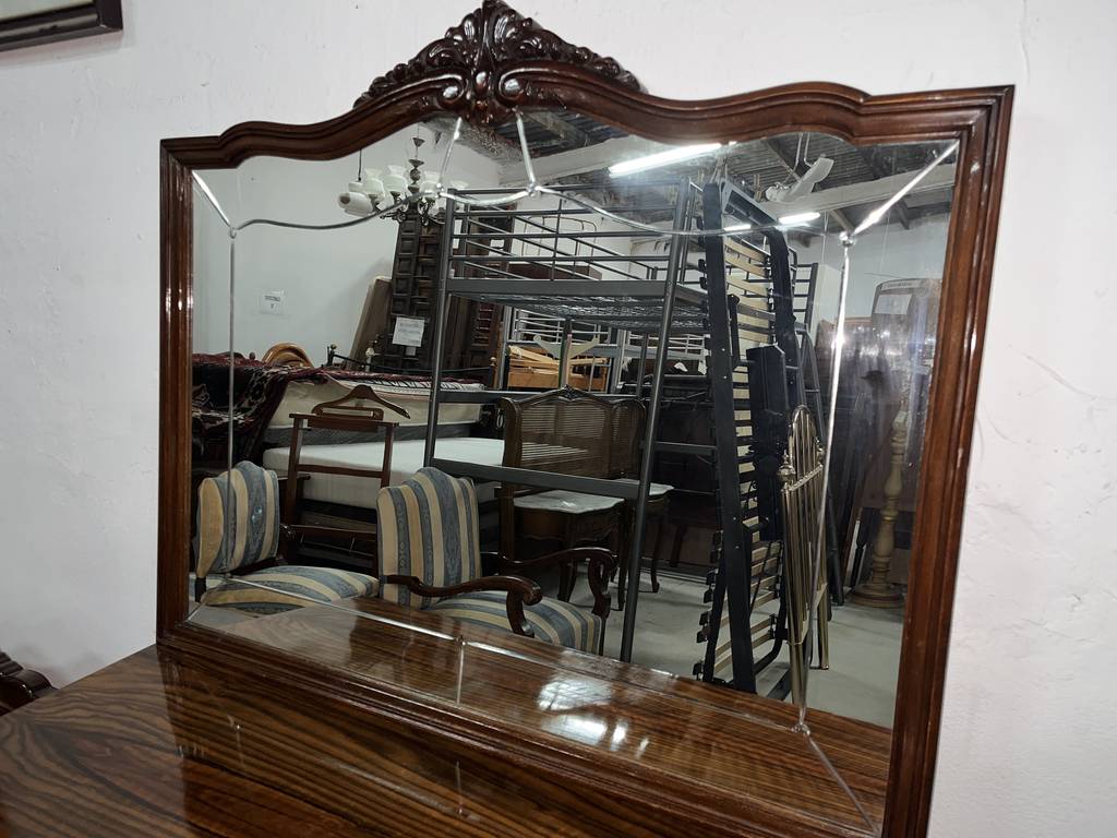 CONJUNTO DE DORMITORIO CLÁSICO - Imagen 13