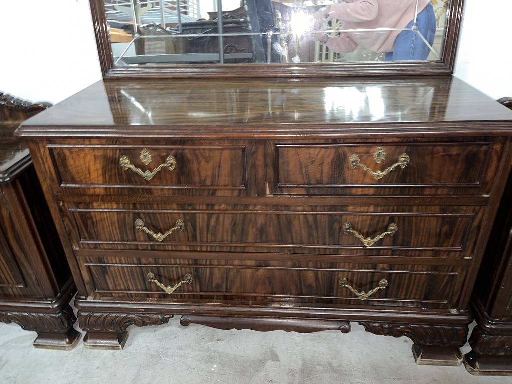 CONJUNTO DE DORMITORIO CLÁSICO - Imagen 3