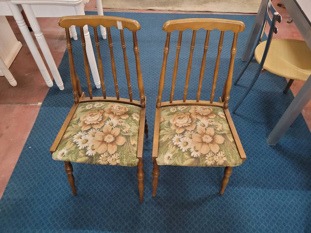 2 SILLAS DE MADERA - Imagen 3