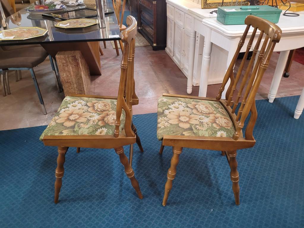 2 SILLAS DE MADERA - Imagen 4