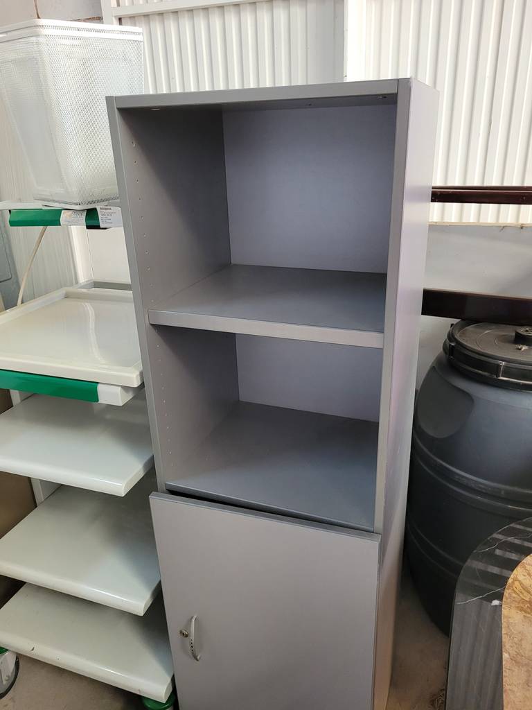 ESTANTERÍA CON PUERTA INFERIOR - Imagen 3