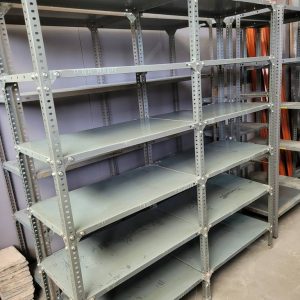 ESTANTERÍA METÁLICA INDUSTRIAL