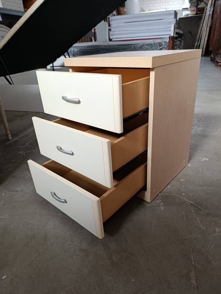 MESITA DE NOCHE - Imagen 3