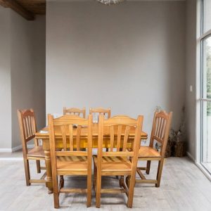 MESA EXTENSIBLE Y 6 SILLAS