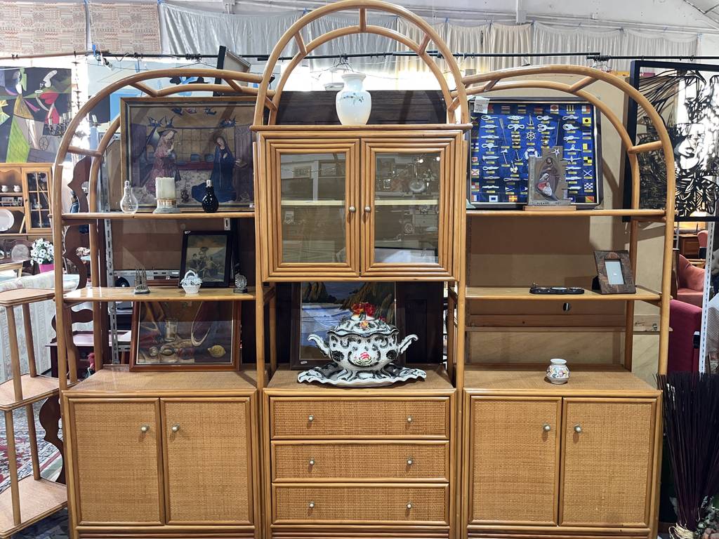 MUEBLE DE BAMBÚ - Imagen 2