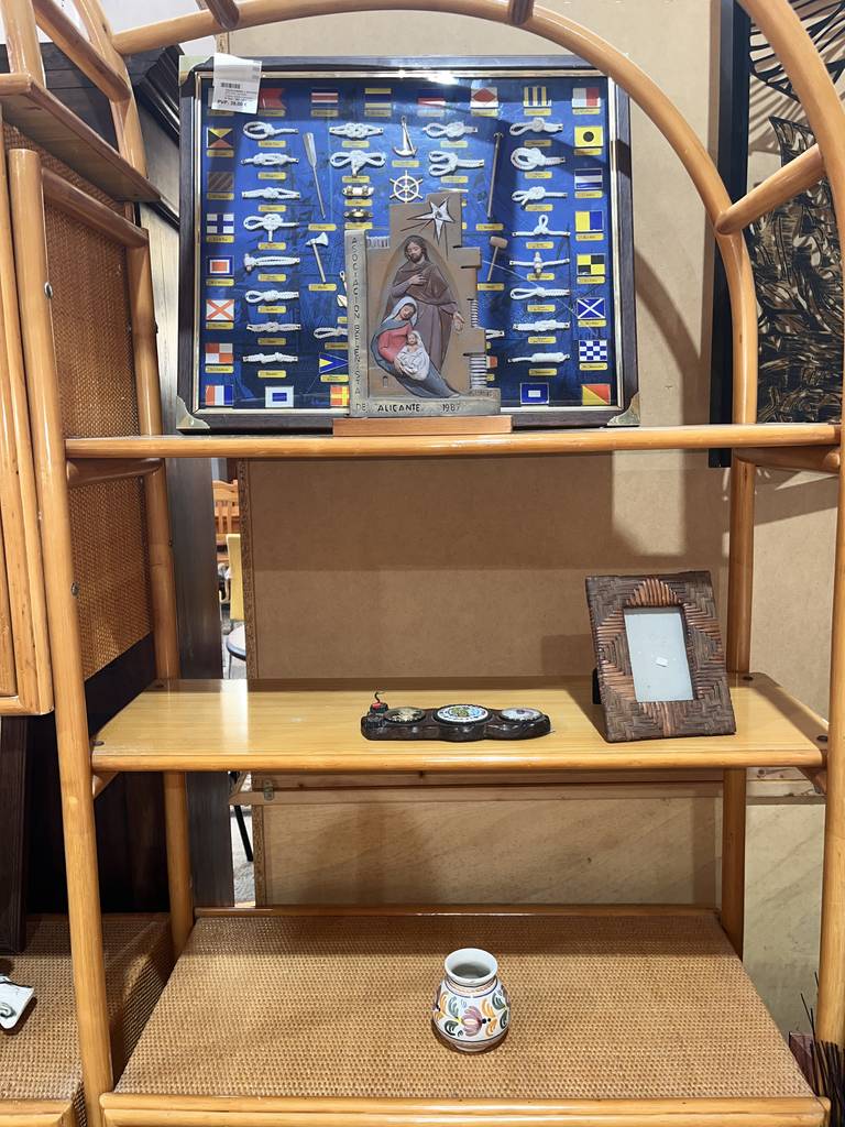 MUEBLE DE BAMBÚ - Imagen 11