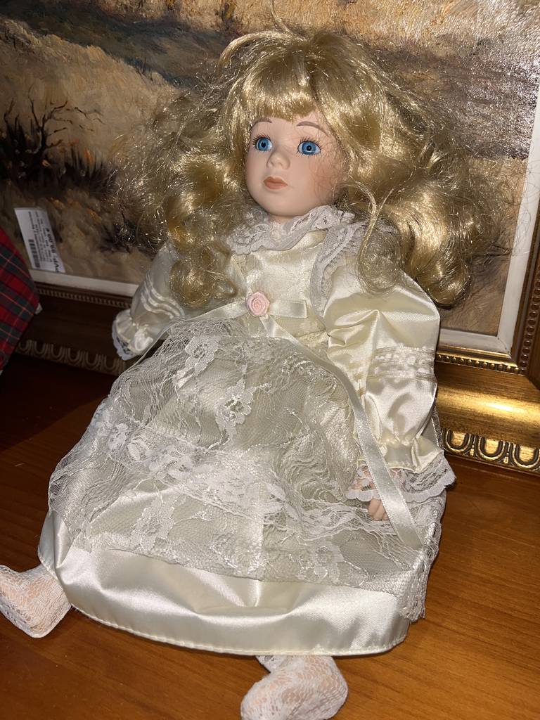 MUÑECA DE PORCELANA - Imagen 3