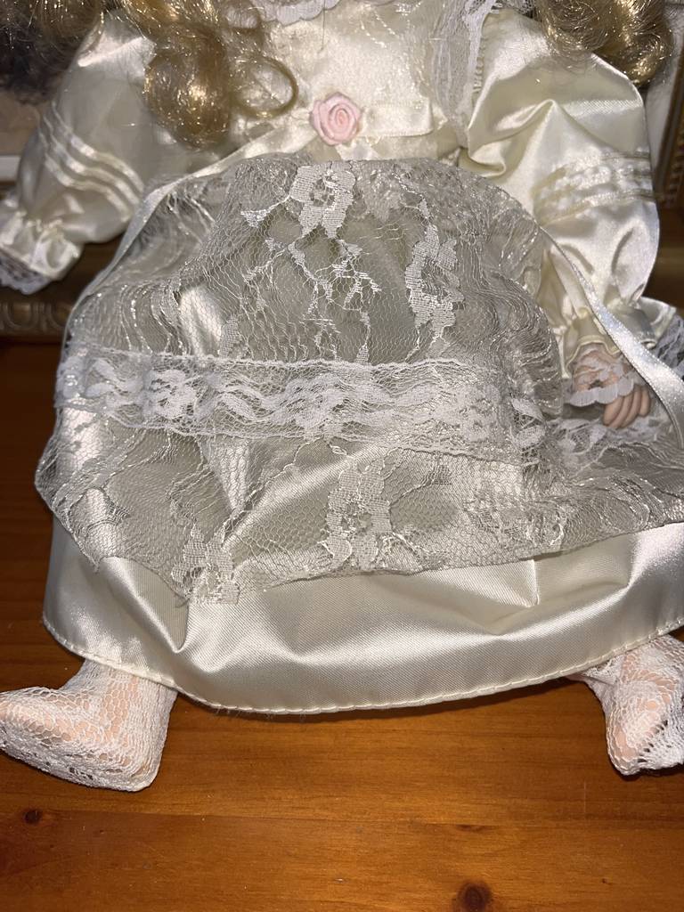 MUÑECA DE PORCELANA - Imagen 6