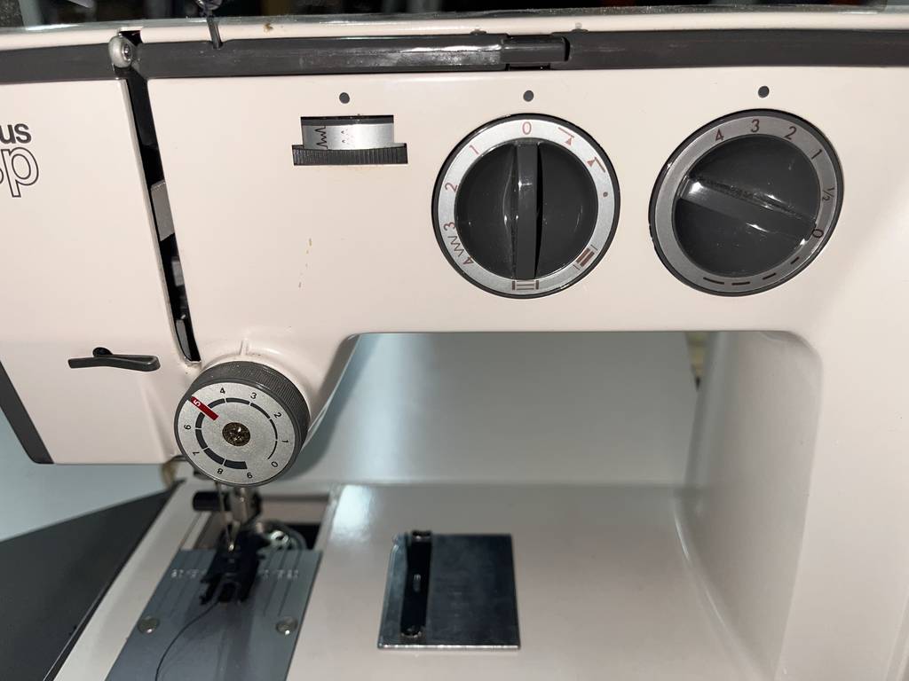 MÁQUINA DE COSER ELNA - Imagen 7