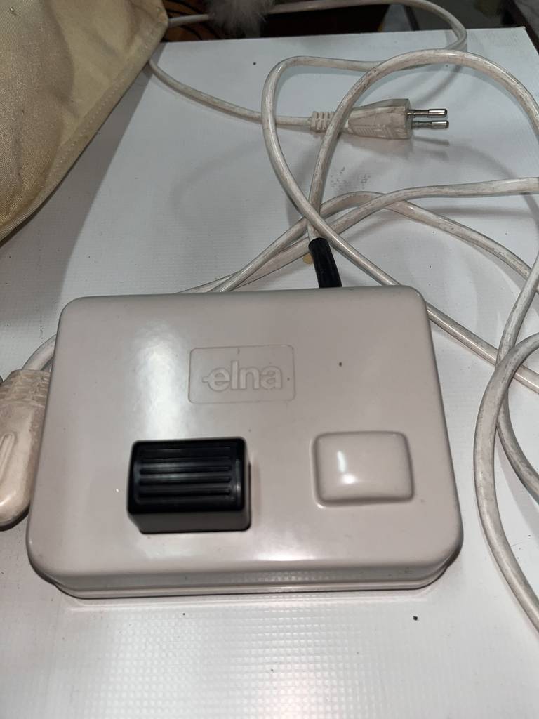 MÁQUINA DE COSER ELNA - Imagen 8