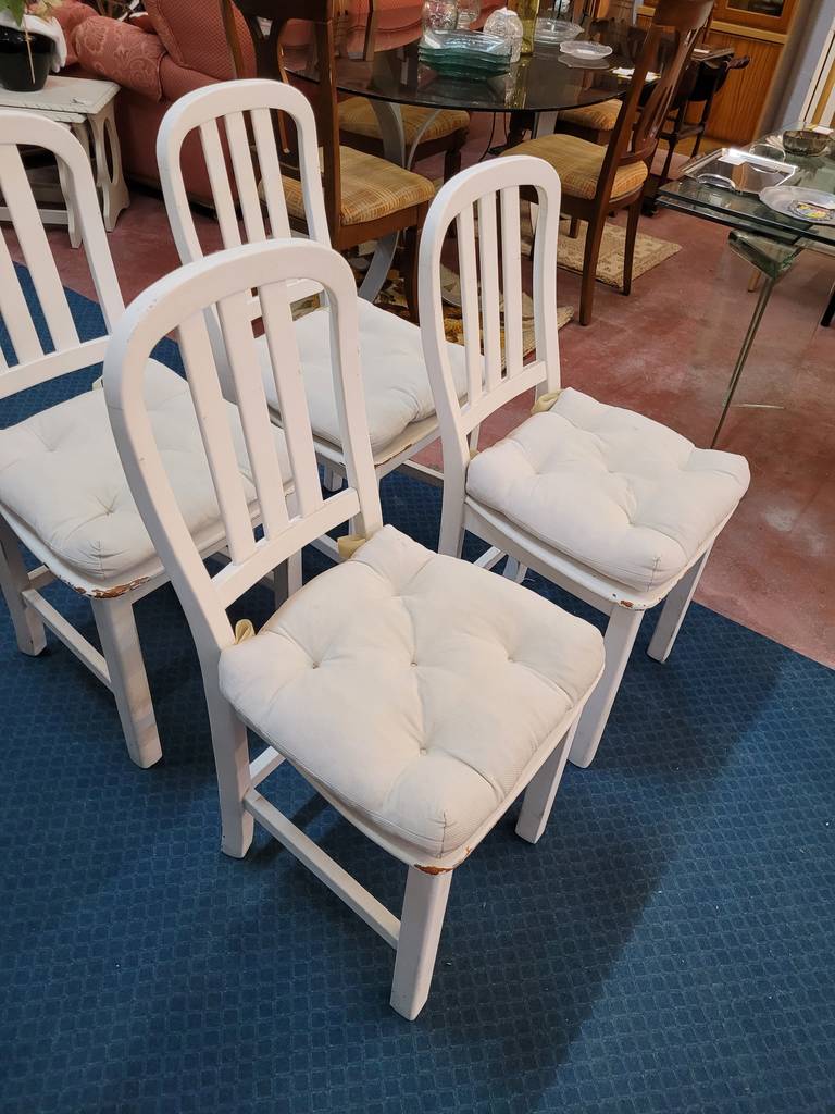 4 SILLAS BLANCAS - Imagen 3