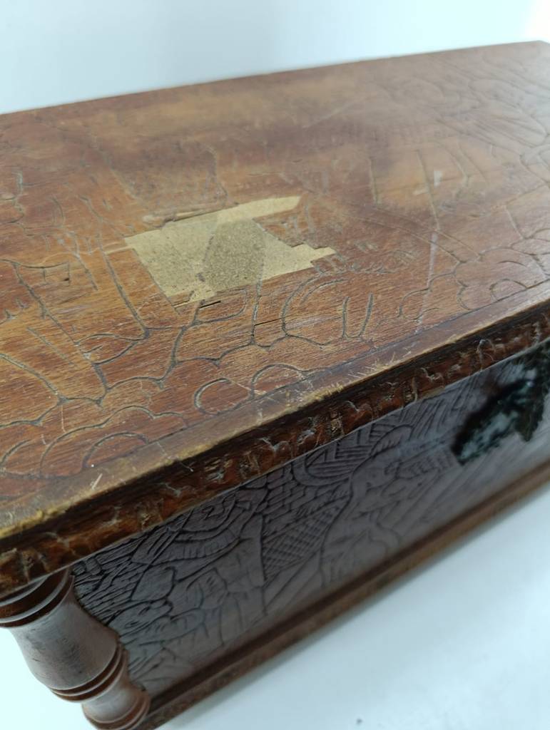 ARCÓN DE MADERA TALLADA - Imagen 9