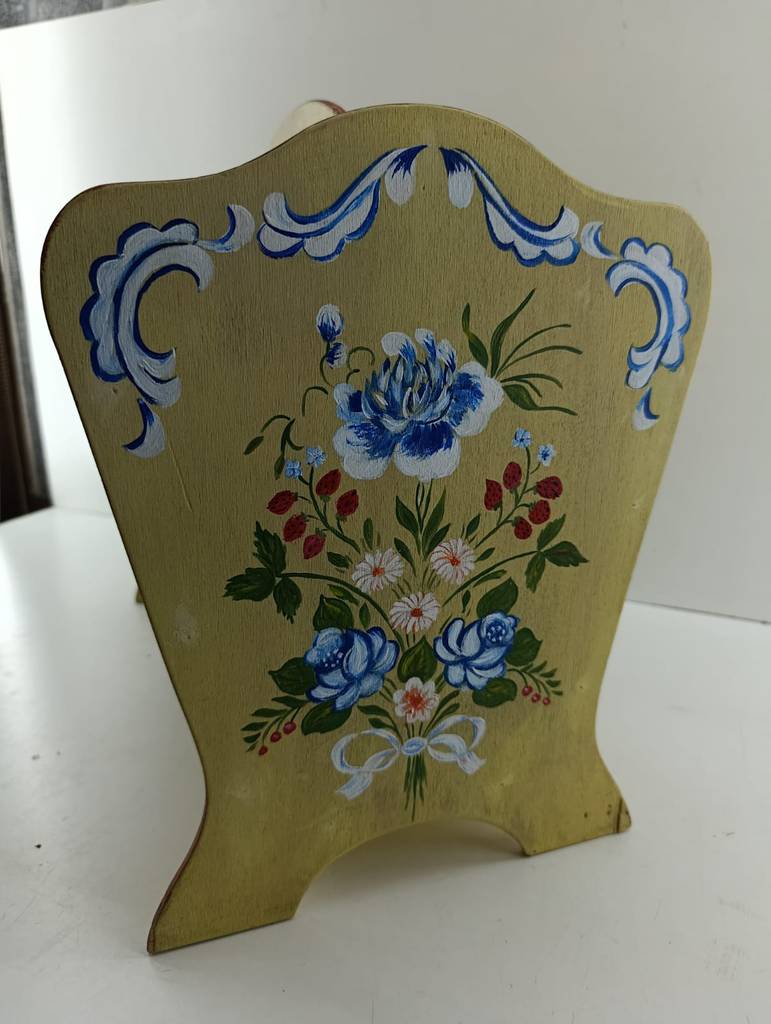 REVISTERO DE MADERA - Imagen 4