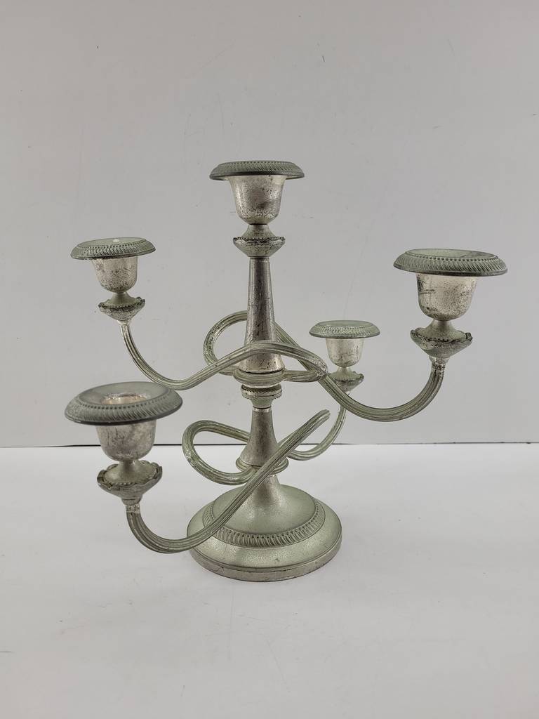 CANDELABRO DE METAL PLATEADO