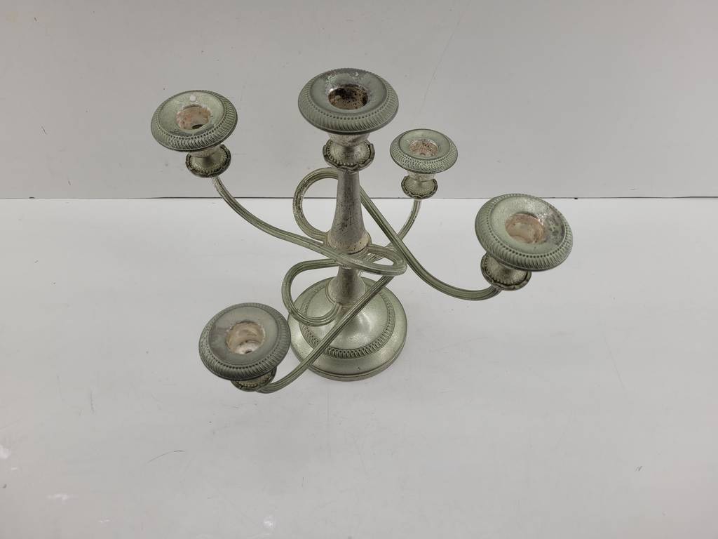 CANDELABRO DE METAL PLATEADO - Imagen 2