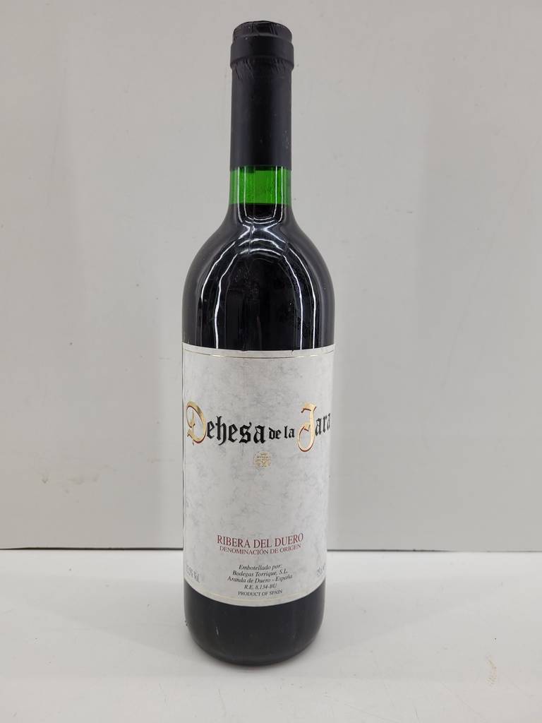 BOTELLA DE VINO "DEHESA DE LA JARA”