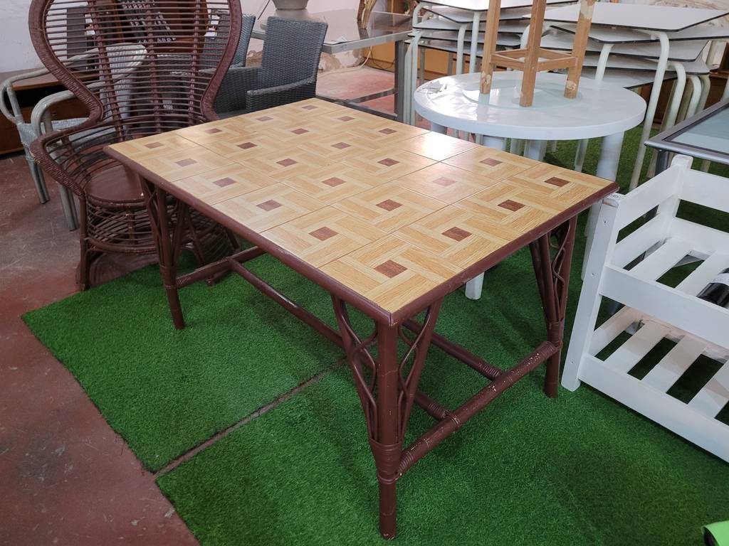 MESA DE BAMBÚ VINTAGE - Imagen 2