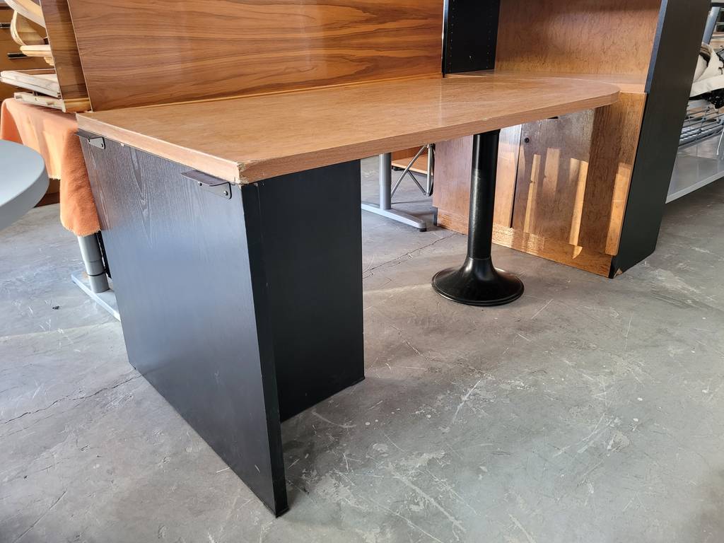 MESA DE OFICINA OVALADA - Imagen 2