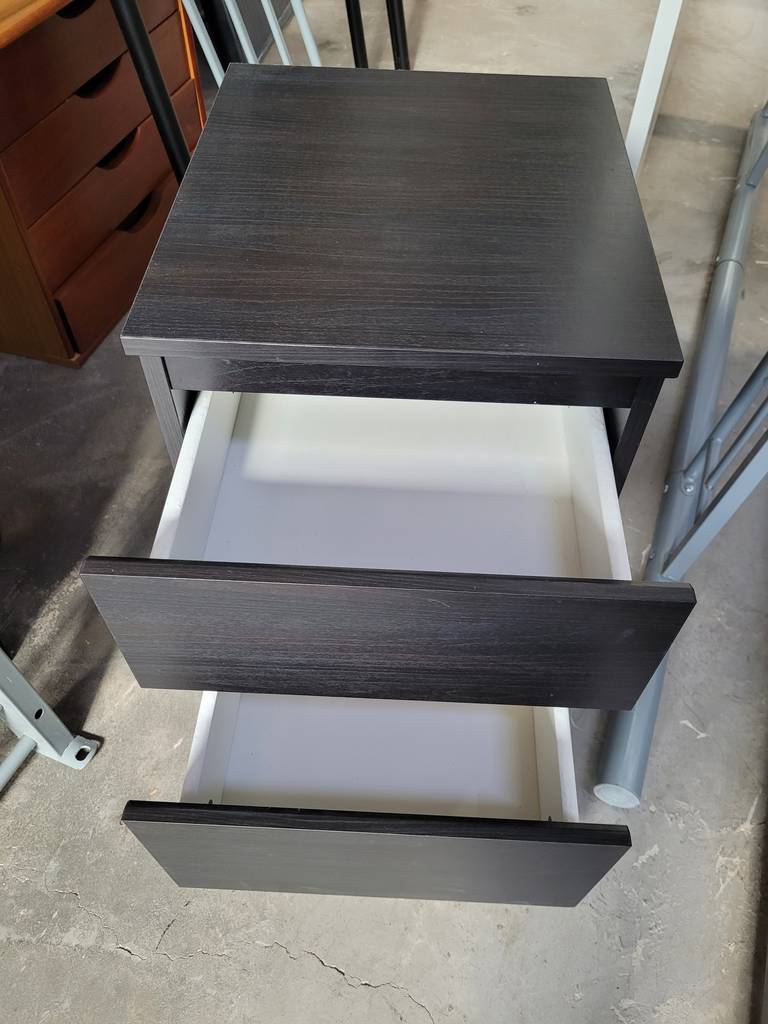 MESITA DE NOCHE - Imagen 4