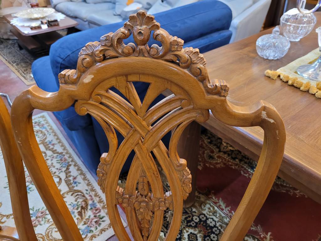 5 SILLAS CLÁSICAS - Imagen 11