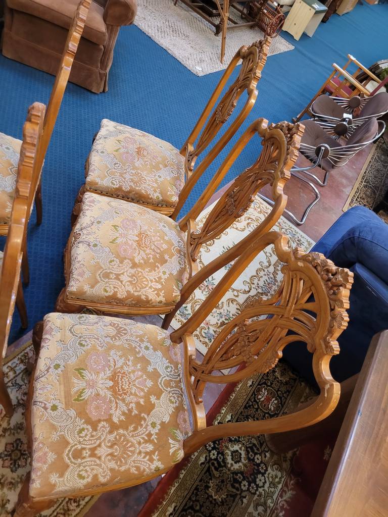 5 SILLAS CLÁSICAS - Imagen 4