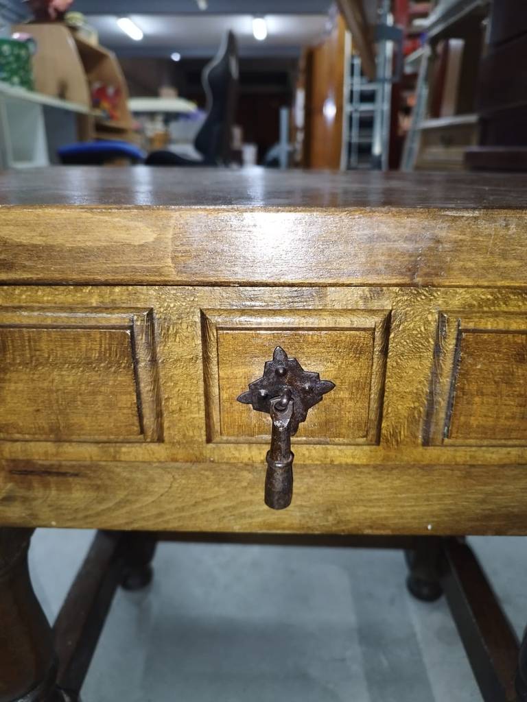 MESITA DE NOCHE CASTELLANA - Imagen 7