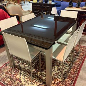 MESA EXTENSIBLE Y 6 SILLAS