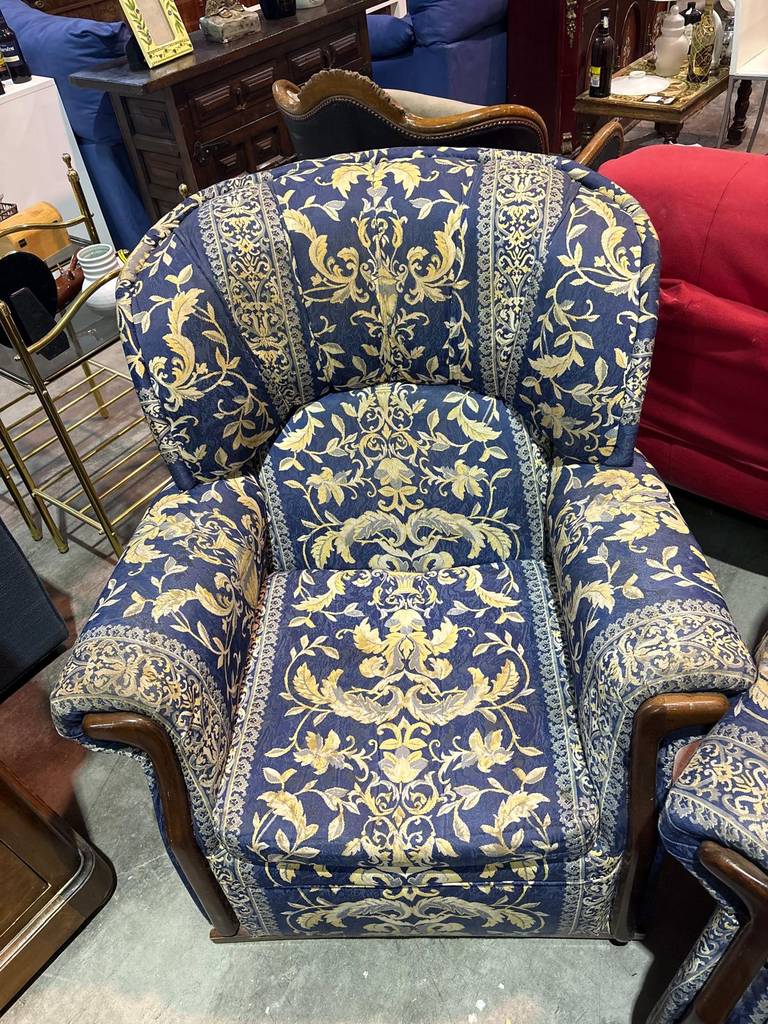 CONJUNTO DE SOFÁ Y SILLÓN VINTAGE - Imagen 2