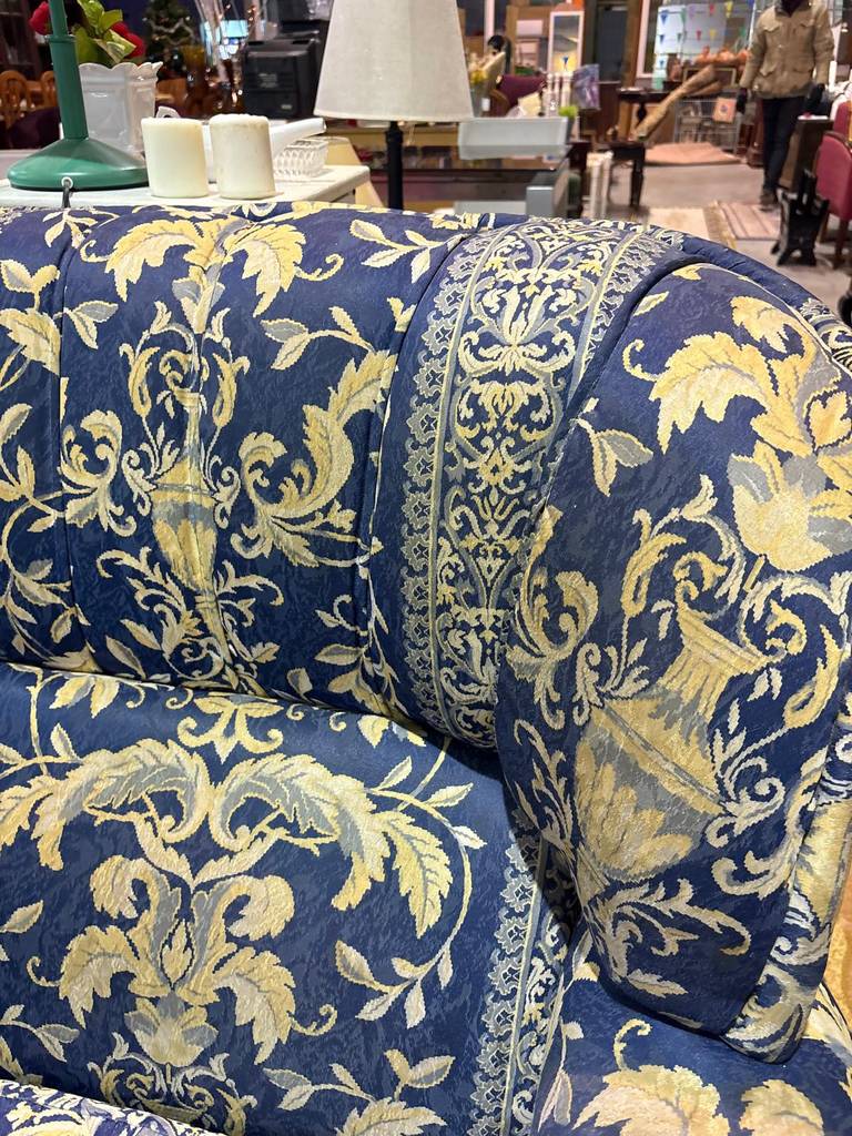 CONJUNTO DE SOFÁ Y SILLÓN VINTAGE - Imagen 5