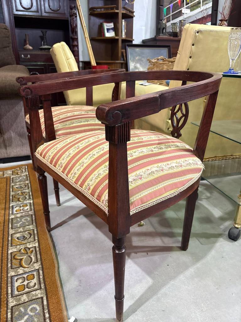 2 SILLAS BONITAS - Imagen 4