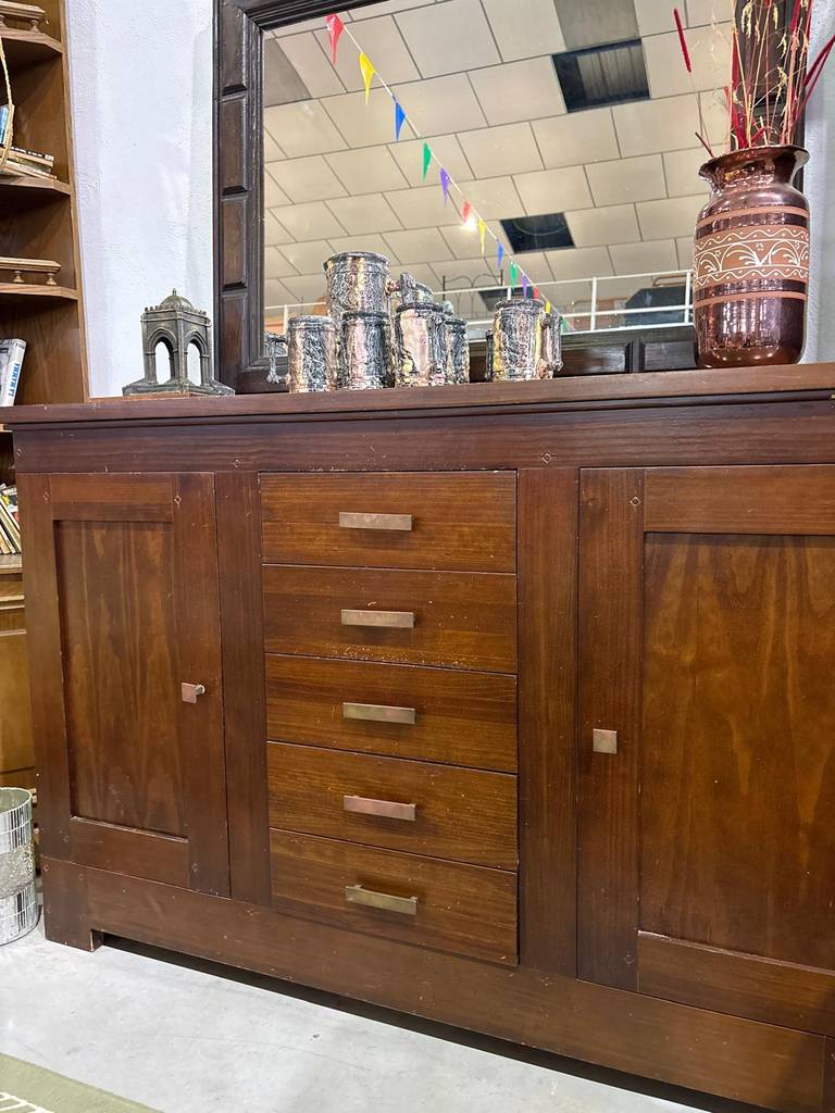 APARADOR DE MADERA ROBUSTA - Imagen 2