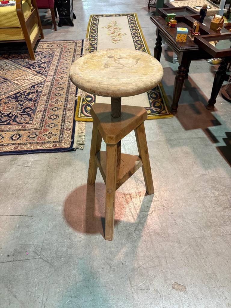 TABURETE ANTIGUO - Imagen 5