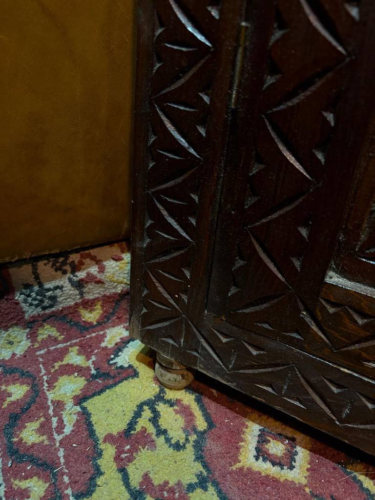 MUEBLE DE MADERA TALLADA - Imagen 8