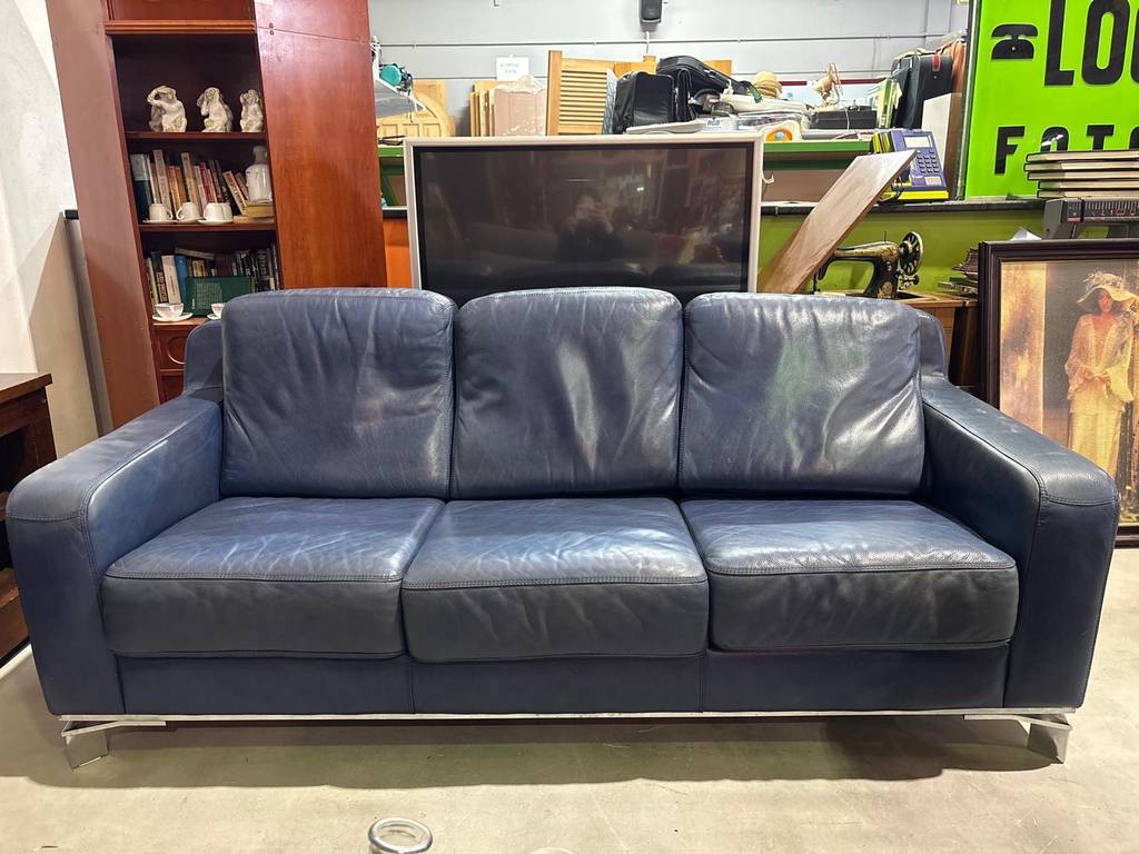 SOFÁ DE PIEL - Imagen 2