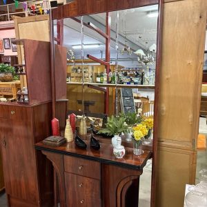 RECIBIDOR CON ESPEJO