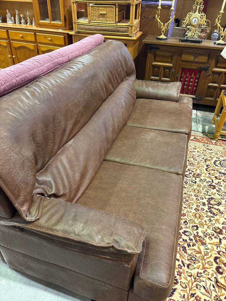 SOFÁ Y DOS SILLONES - Imagen 3