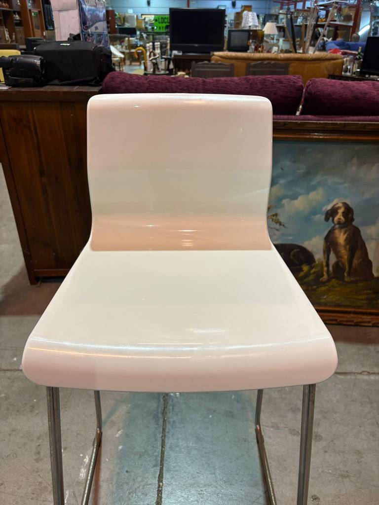 TABURETE MODERNO - Imagen 4