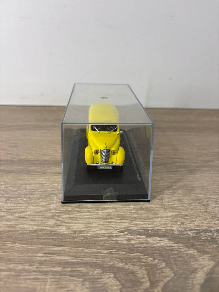 RENAULT JUVAQUATRE - Imagen 3