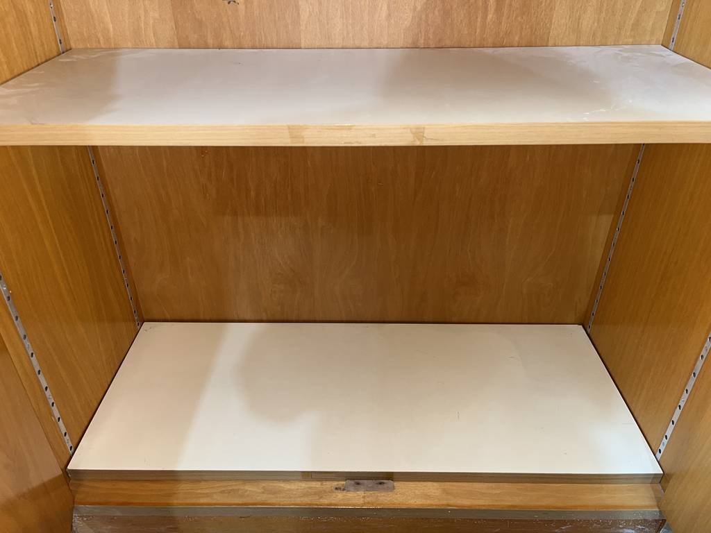 LIBRERÍA CON PUERTAS - Imagen 10