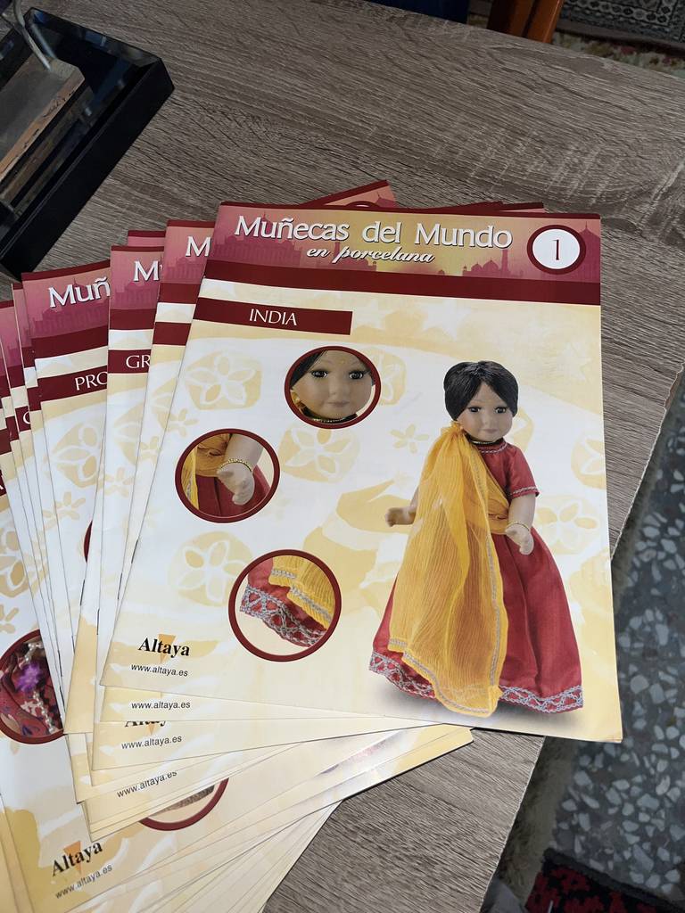 COLECCIÓN MUÑECAS DEL MUNDO - Imagen 12