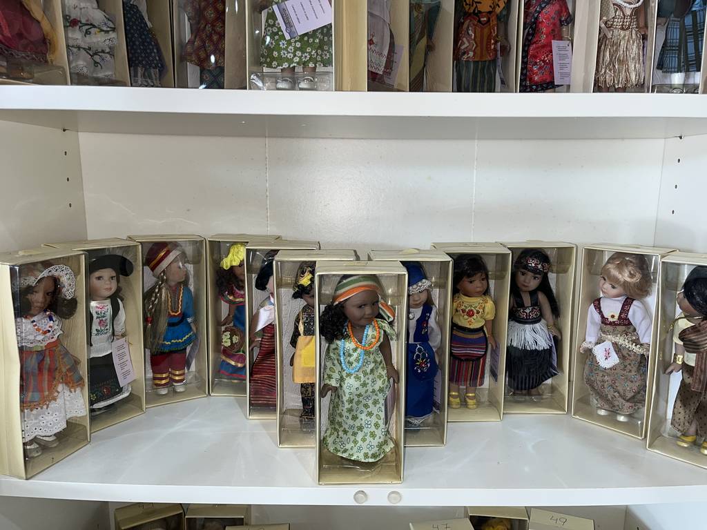 COLECCIÓN MUÑECAS DEL MUNDO - Imagen 4