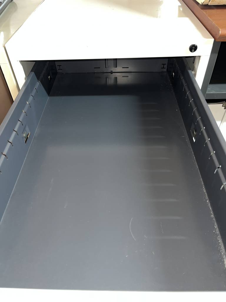 ARCHIVADOR METÁLICO - Imagen 3