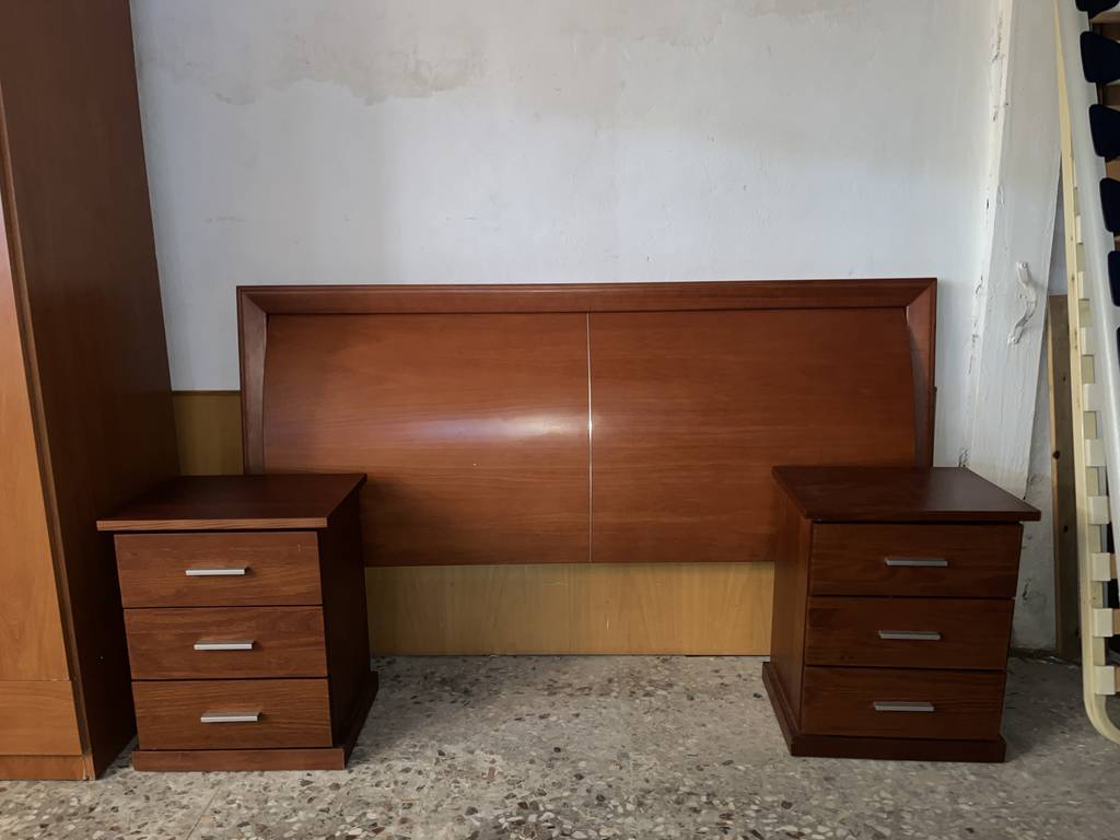 CABECERO Y 2 MESITAS - Imagen 2