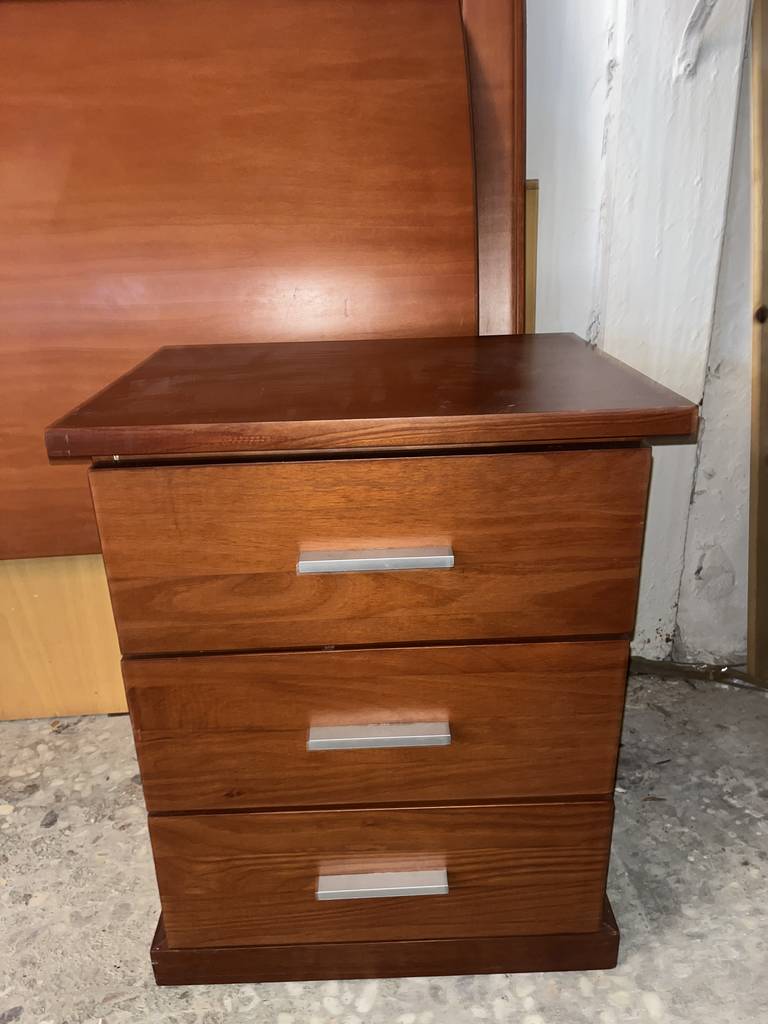 CABECERO Y 2 MESITAS - Imagen 5