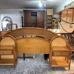 CABECERO Y 2 MESITAS DE NOCHE